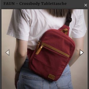 Dragolina crossbody tablet bag / purse